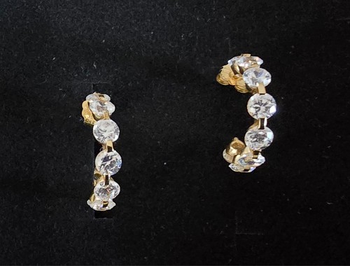 Moderne gold creolen mit - gold,
